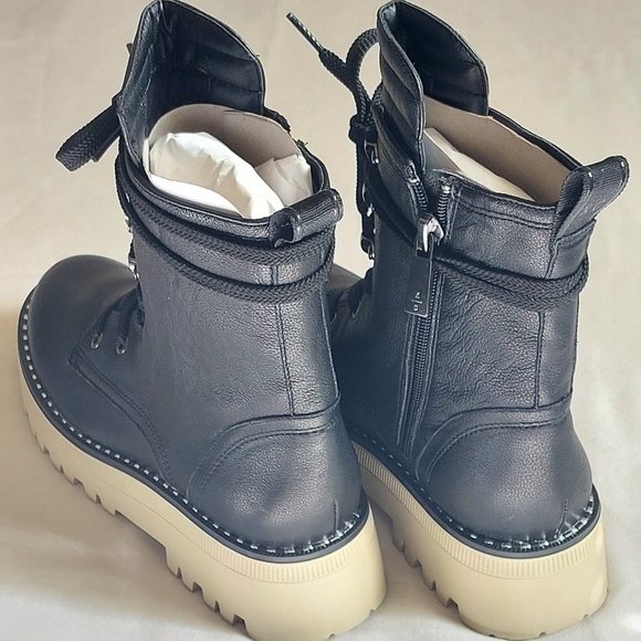 Kenneth Cole Women's Radell Lace up Leather Boots - Picture 2 of 5